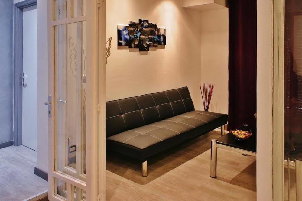 Enzo Luxury Rooms โรม ภายนอก รูปภาพ