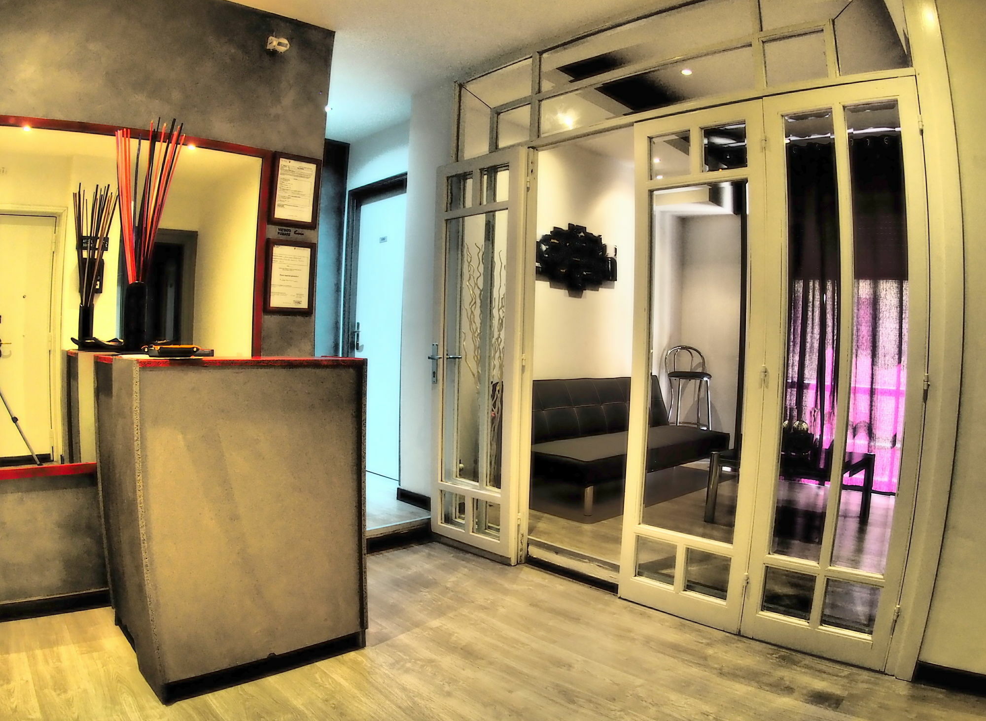 Enzo Luxury Rooms โรม ภายนอก รูปภาพ